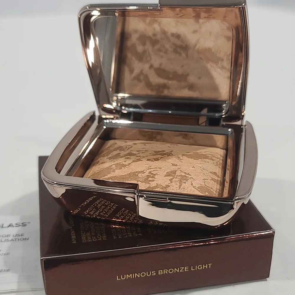 BNIB ✅ Hourglass #LUMINOUS BRONZE LIGHT Ambient Lighting Bronzer ✨NEW IN BOX
